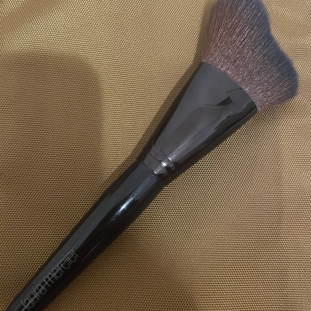 Laura Mercier Makeup Brush - like new